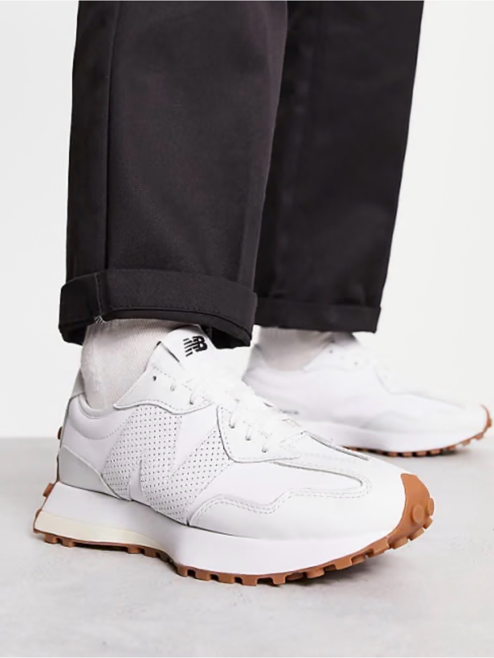 New Balance 327 Sneakers Sea Salt with Gum leather